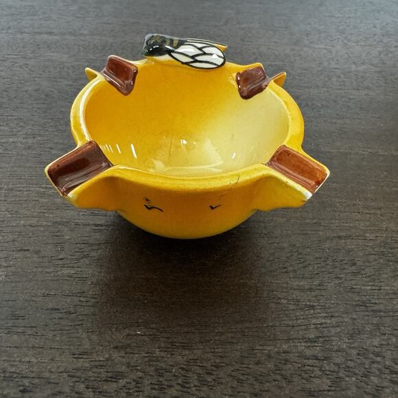 Vintage Ceramic Cicada Ashtray Provençal France Hand Painted Insect Bug Fly Dish - Picture 12 of 16